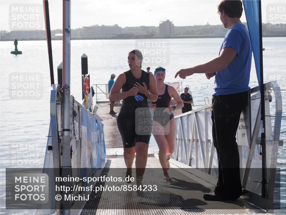 17.08.2025 - KN Förde Triathlon 2025 MichiJ http://msf.ph/oto/8584233 17.08.2025 09:22:26 Schwimmen 111, 208, 213, 224, 111, 208, 221, 235 meine-sportfotos.de