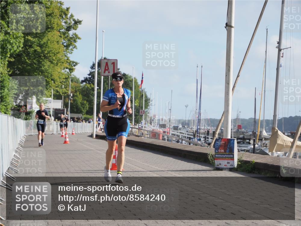17.08.2025 - KN Förde Triathlon 2025 KatJ http://msf.ph/oto/8584240 17.08.2025 10:09:09 Laufen 109 meine-sportfotos.de