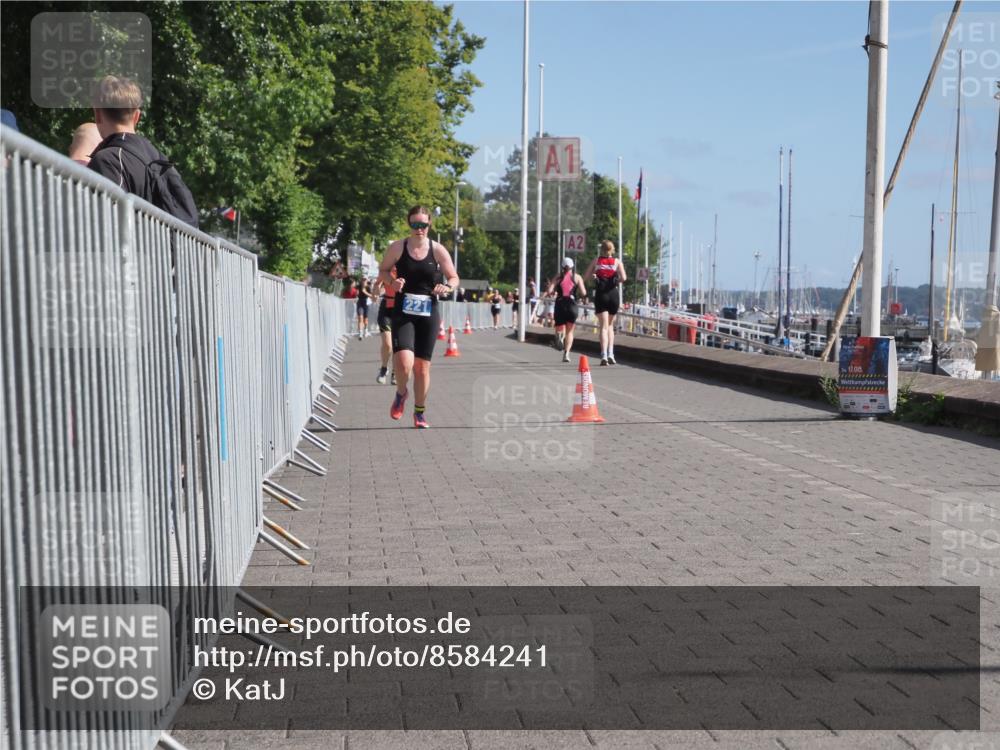 17.08.2025 - KN Förde Triathlon 2025 KatJ http://msf.ph/oto/8584241 17.08.2025 10:33:01 Laufen 221 meine-sportfotos.de