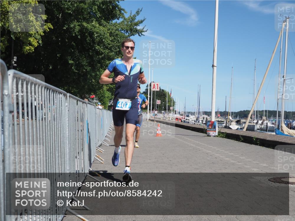 17.08.2025 - KN Förde Triathlon 2025 KatJ http://msf.ph/oto/8584242 17.08.2025 13:26:10 Laufen 407, 418, 445 meine-sportfotos.de