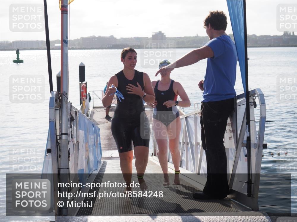 17.08.2025 - KN Förde Triathlon 2025 MichiJ http://msf.ph/oto/8584248 17.08.2025 09:22:27 Schwimmen 111, 208, 213, 111, 221, 235 meine-sportfotos.de