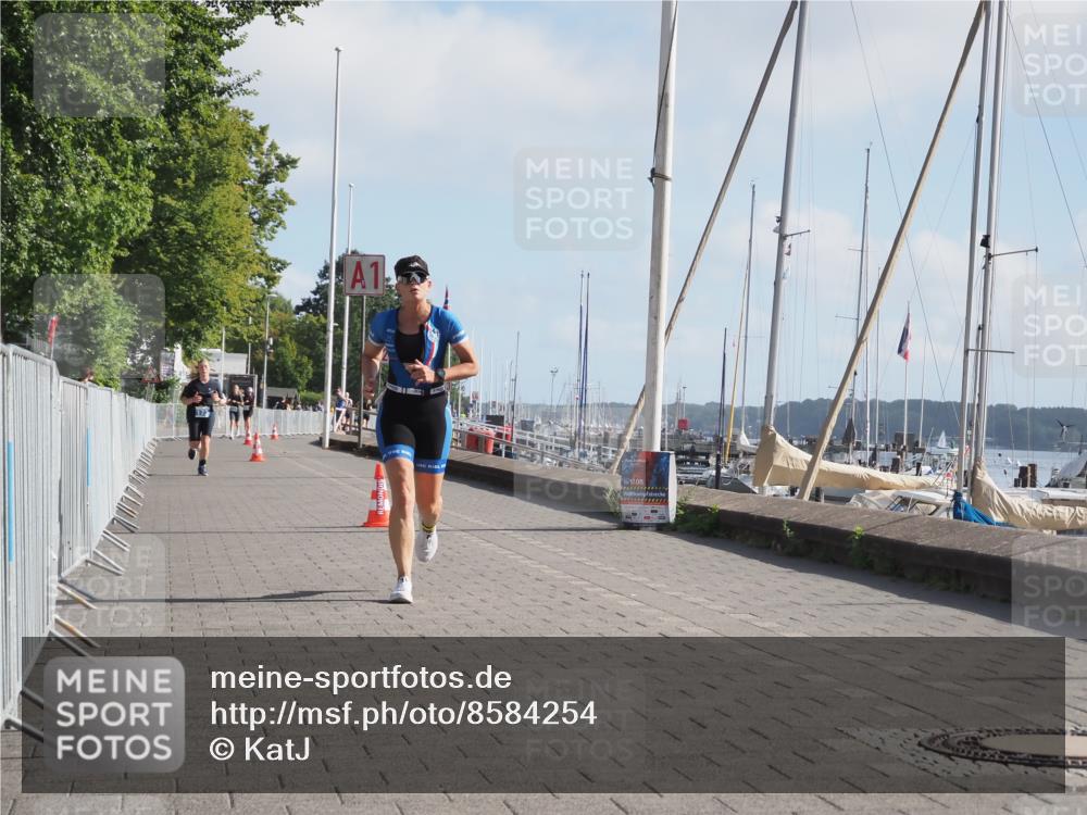 17.08.2025 - KN Förde Triathlon 2025 KatJ http://msf.ph/oto/8584254 17.08.2025 10:09:10 Laufen 109 meine-sportfotos.de