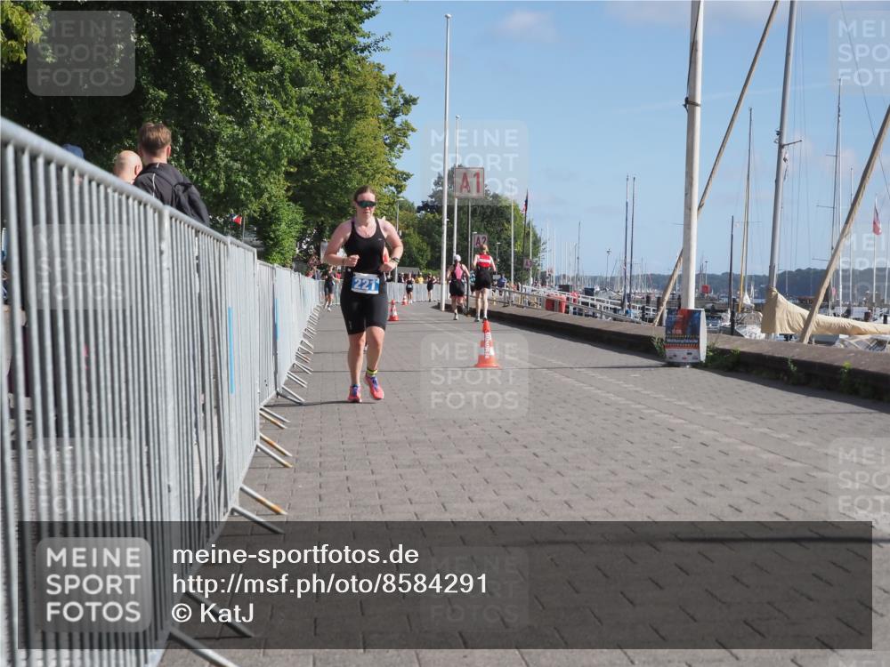 17.08.2025 - KN Förde Triathlon 2025 KatJ http://msf.ph/oto/8584291 17.08.2025 10:33:03 Laufen 221, 225 meine-sportfotos.de