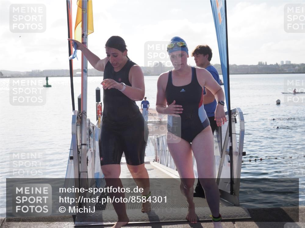 17.08.2025 - KN Förde Triathlon 2025 MichiJ http://msf.ph/oto/8584301 17.08.2025 09:22:28 Schwimmen 111, 208, 111, 221, 235 meine-sportfotos.de
