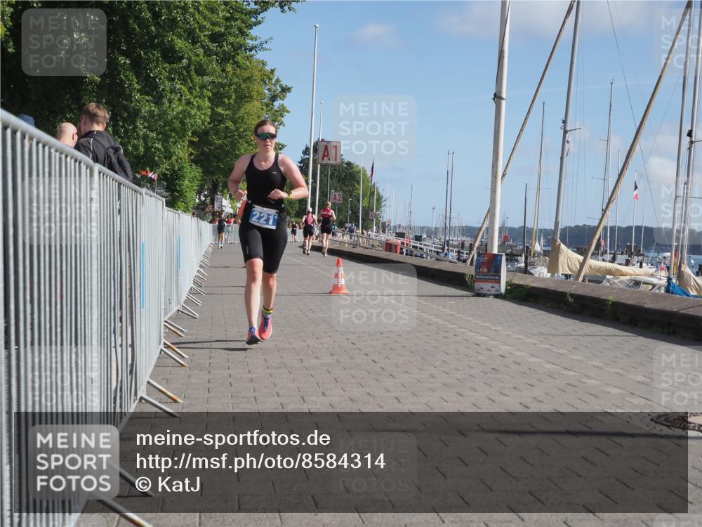 17.08.2025 - KN Förde Triathlon 2025 KatJ http://msf.ph/oto/8584314 17.08.2025 10:33:04 Laufen 221, 225 meine-sportfotos.de