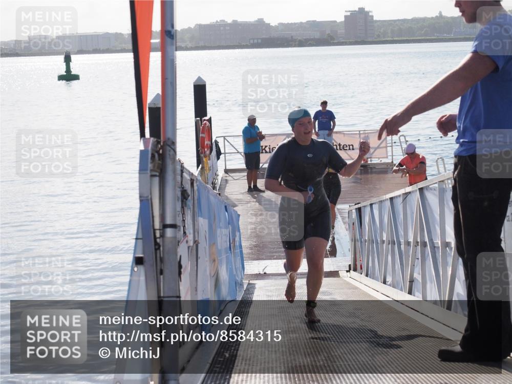 17.08.2025 - KN Förde Triathlon 2025 MichiJ http://msf.ph/oto/8584315 17.08.2025 09:22:30 Schwimmen 111, 208, 221, 235 meine-sportfotos.de