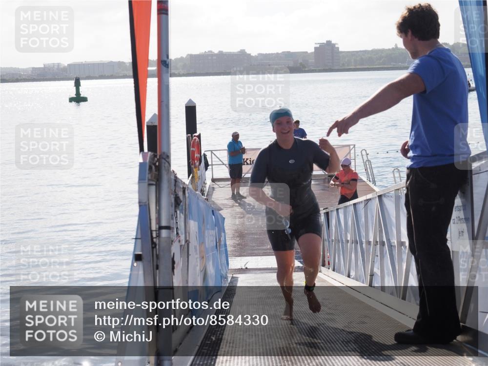 17.08.2025 - KN Förde Triathlon 2025 MichiJ http://msf.ph/oto/8584330 17.08.2025 09:22:31 Schwimmen 111, 208, 221, 221, 235, 246 meine-sportfotos.de