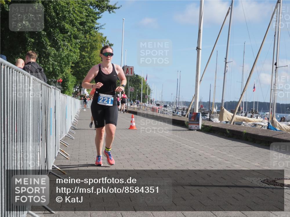 17.08.2025 - KN Förde Triathlon 2025 KatJ http://msf.ph/oto/8584351 17.08.2025 10:33:05 Laufen 215, 221, 225 meine-sportfotos.de