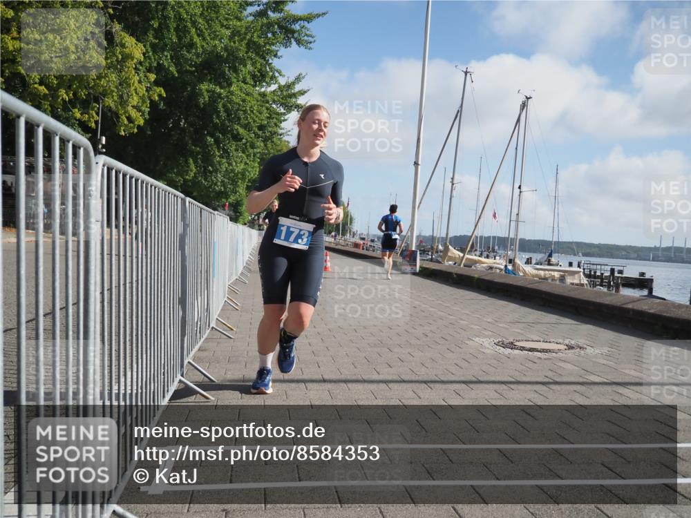 17.08.2025 - KN Förde Triathlon 2025 KatJ http://msf.ph/oto/8584353 17.08.2025 10:09:20 Laufen 144, 173 meine-sportfotos.de