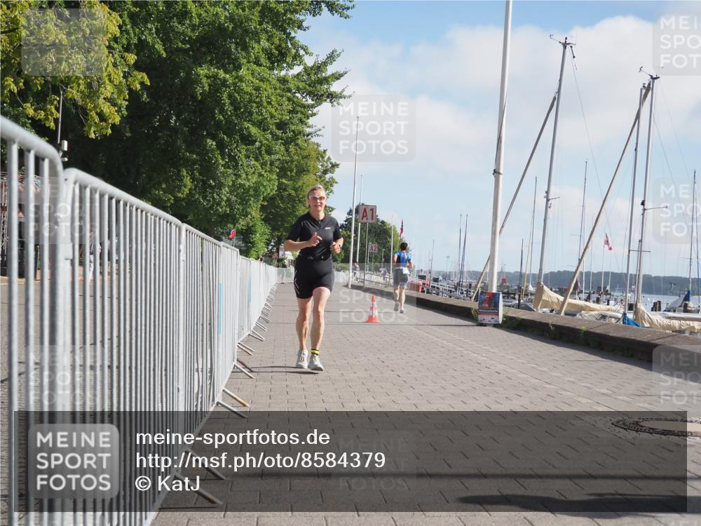 17.08.2025 - KN Förde Triathlon 2025 KatJ http://msf.ph/oto/8584379 17.08.2025 10:09:23 Laufen 144, 162, 173 meine-sportfotos.de