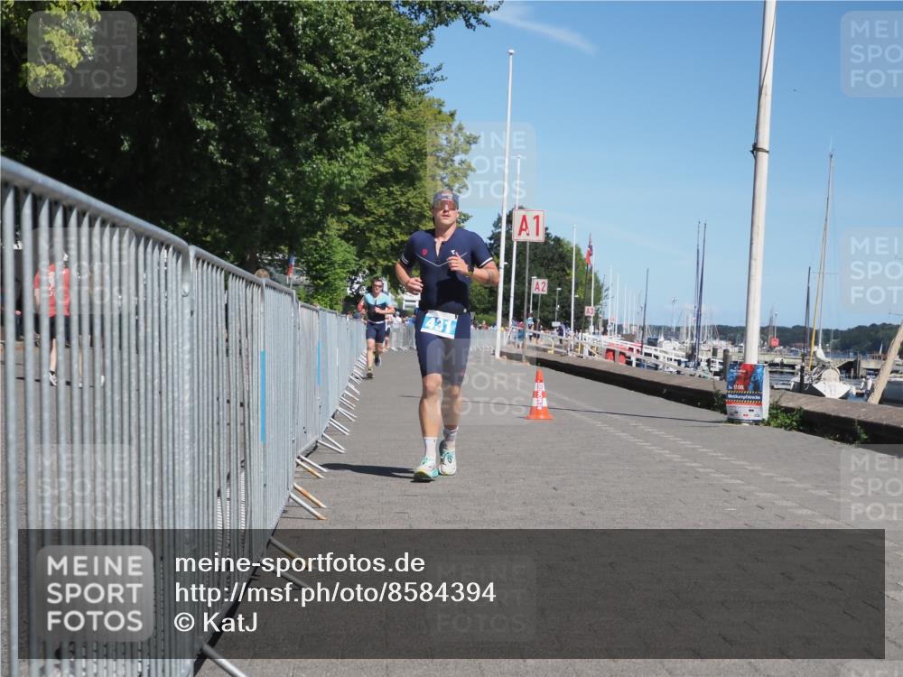 17.08.2025 - KN Förde Triathlon 2025 KatJ http://msf.ph/oto/8584394 17.08.2025 13:26:48 Laufen 431, 447 meine-sportfotos.de