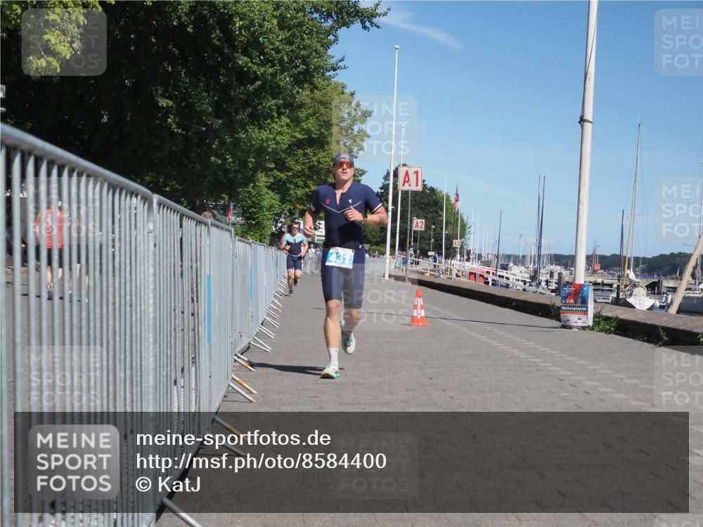 17.08.2025 - KN Förde Triathlon 2025 KatJ http://msf.ph/oto/8584400 17.08.2025 13:26:49 Laufen 431, 447 meine-sportfotos.de