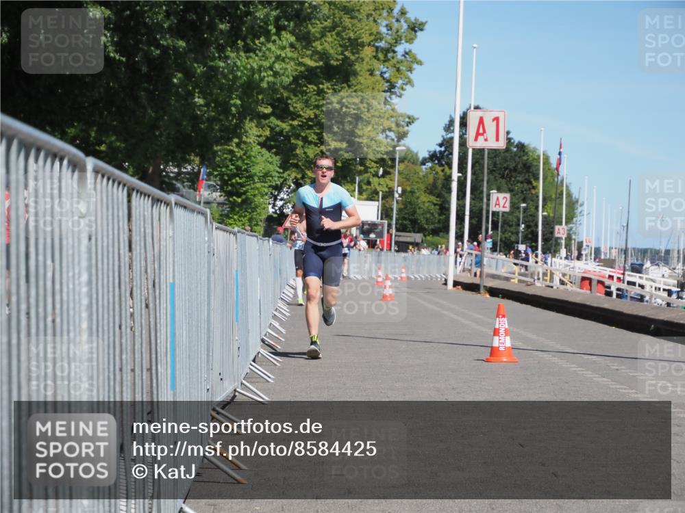 17.08.2025 - KN Förde Triathlon 2025 KatJ http://msf.ph/oto/8584425 17.08.2025 13:26:52 Laufen 431, 447 meine-sportfotos.de
