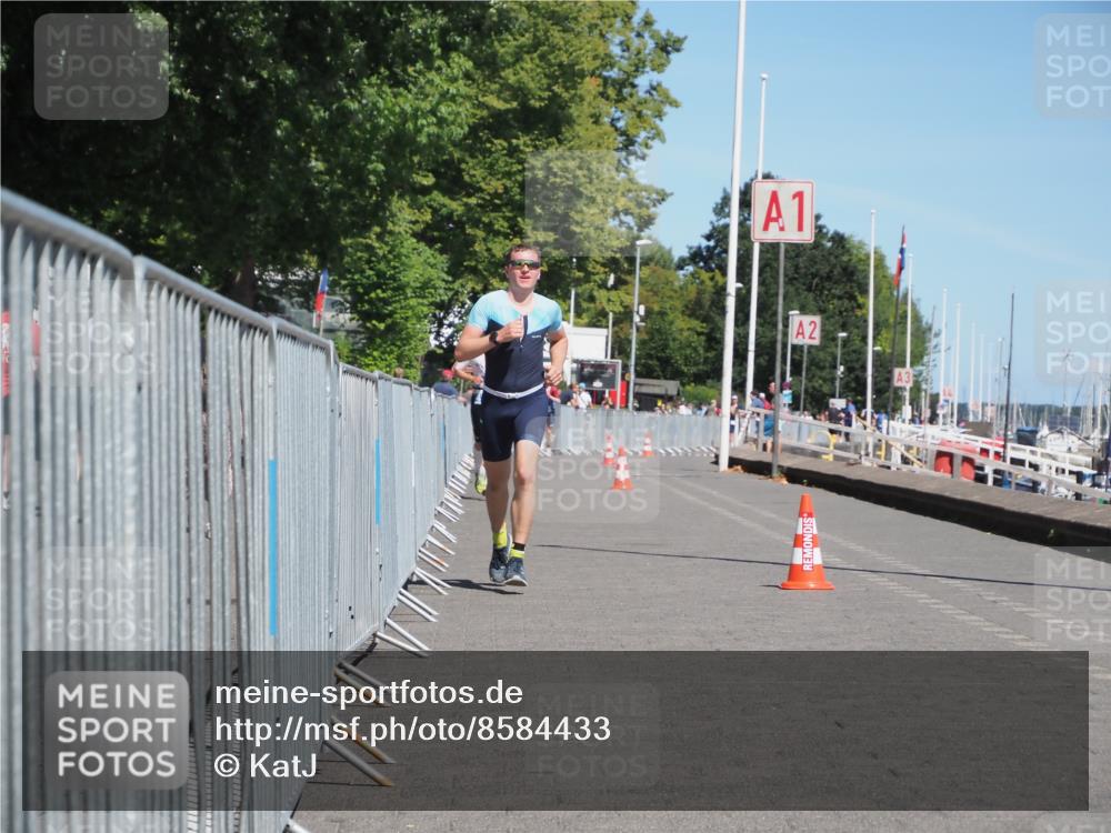 17.08.2025 - KN Förde Triathlon 2025 KatJ http://msf.ph/oto/8584433 17.08.2025 13:26:52 Laufen 431, 447 meine-sportfotos.de