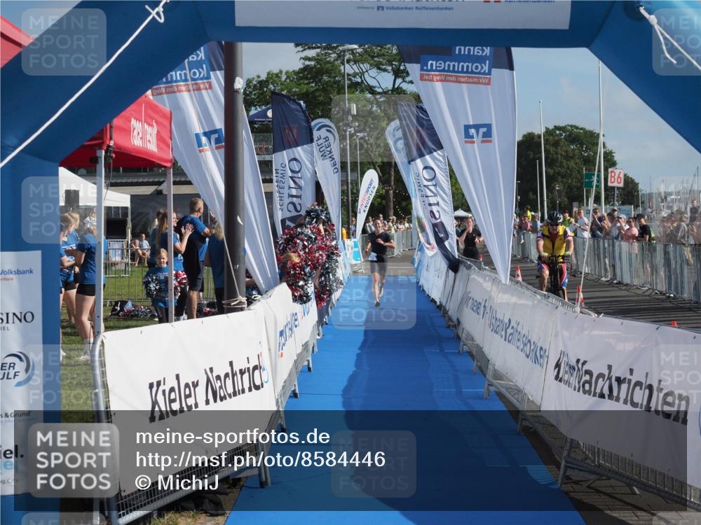 17.08.2025 - KN Förde Triathlon 2025 MichiJ http://msf.ph/oto/8584446 17.08.2025 10:08:59 Laufen 253 meine-sportfotos.de