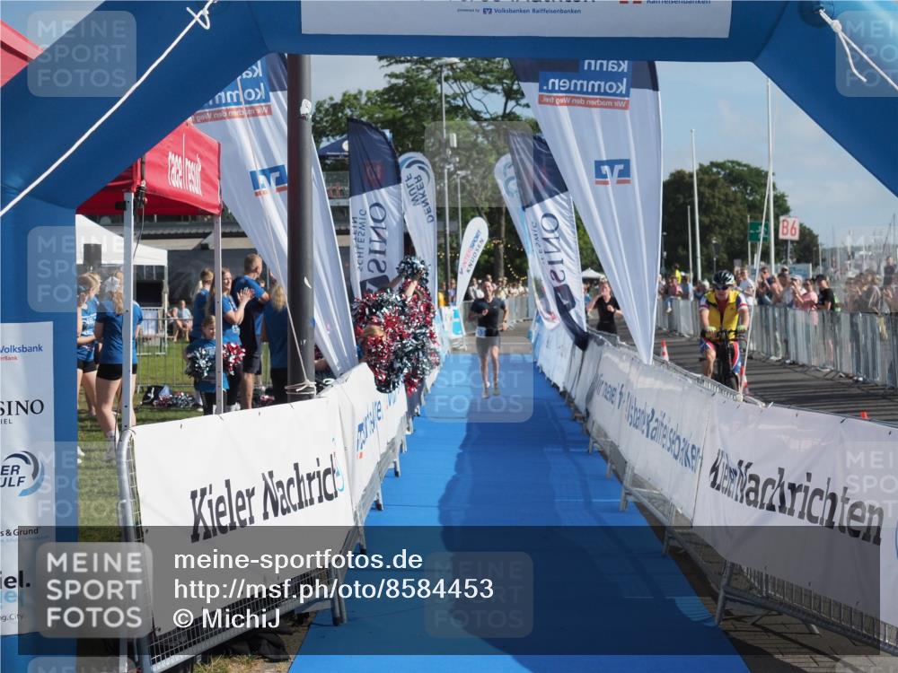 17.08.2025 - KN Förde Triathlon 2025 MichiJ http://msf.ph/oto/8584453 17.08.2025 10:08:59 Laufen 253 meine-sportfotos.de