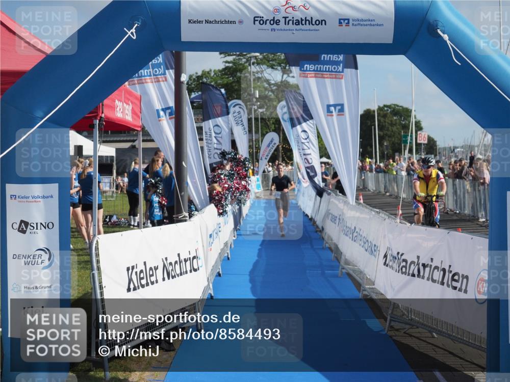 17.08.2025 - KN Förde Triathlon 2025 MichiJ http://msf.ph/oto/8584493 17.08.2025 10:09:00 Laufen 253 meine-sportfotos.de