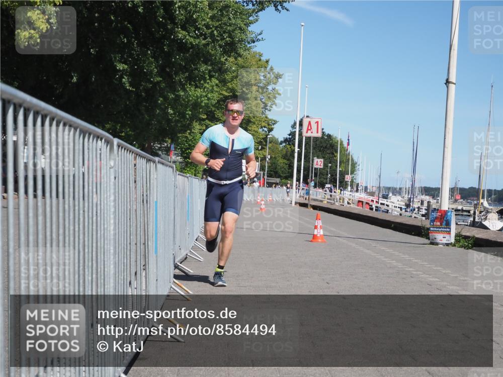 17.08.2025 - KN Förde Triathlon 2025 KatJ http://msf.ph/oto/8584494 17.08.2025 13:26:55 Laufen 439, 447 meine-sportfotos.de