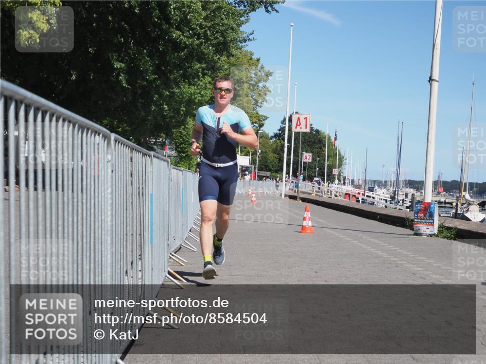 17.08.2025 - KN Förde Triathlon 2025 KatJ http://msf.ph/oto/8584504 17.08.2025 13:26:55 Laufen 439, 447 meine-sportfotos.de