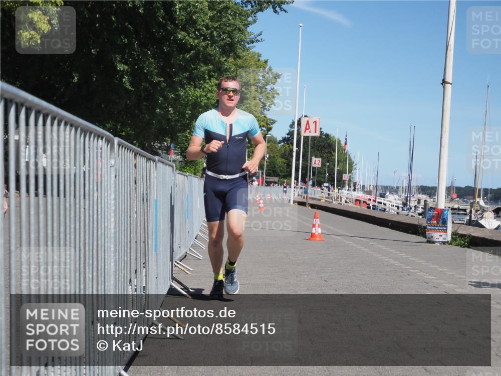 17.08.2025 - KN Förde Triathlon 2025 KatJ http://msf.ph/oto/8584515 17.08.2025 13:26:55 Laufen 439, 447 meine-sportfotos.de