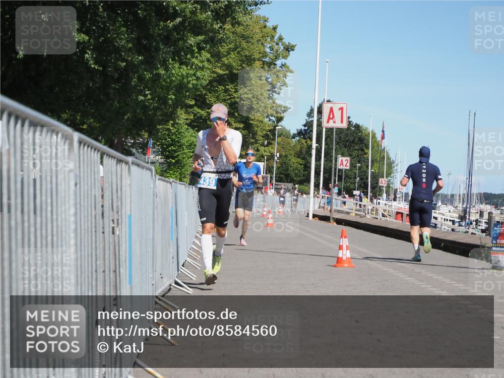 17.08.2025 - KN Förde Triathlon 2025 KatJ http://msf.ph/oto/8584560 17.08.2025 13:26:59 Laufen 428, 433, 439, 447 meine-sportfotos.de