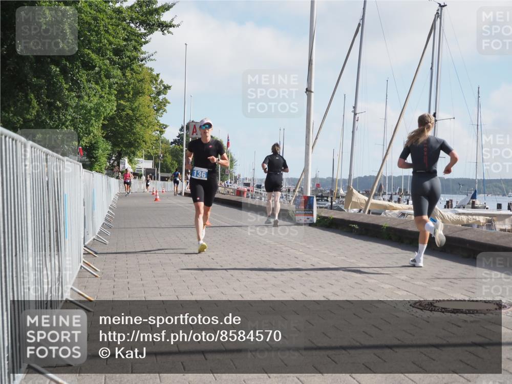 17.08.2025 - KN Förde Triathlon 2025 KatJ http://msf.ph/oto/8584570 17.08.2025 10:09:34 Laufen 136 meine-sportfotos.de