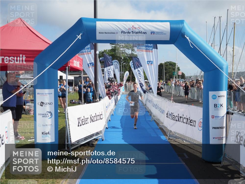 17.08.2025 - KN Förde Triathlon 2025 MichiJ http://msf.ph/oto/8584575 17.08.2025 10:09:02 Laufen 253 meine-sportfotos.de