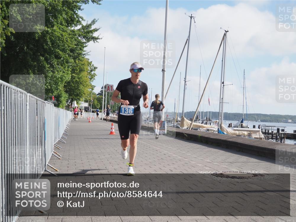 17.08.2025 - KN Förde Triathlon 2025 KatJ http://msf.ph/oto/8584644 17.08.2025 10:09:36 Laufen 136 meine-sportfotos.de