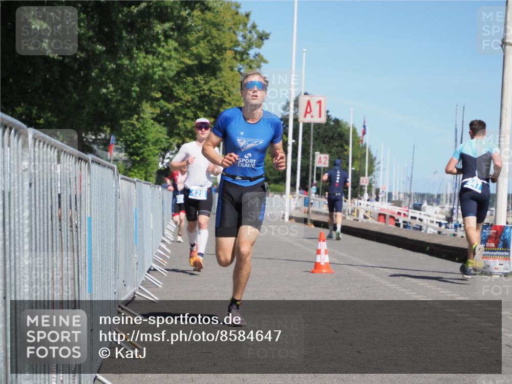17.08.2025 - KN Förde Triathlon 2025 KatJ http://msf.ph/oto/8584647 17.08.2025 13:27:03 Laufen 403, 428, 433, 439 meine-sportfotos.de