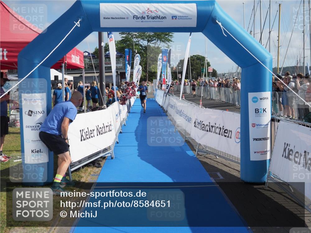 17.08.2025 - KN Förde Triathlon 2025 MichiJ http://msf.ph/oto/8584651 17.08.2025 10:10:28 Laufen 104 meine-sportfotos.de