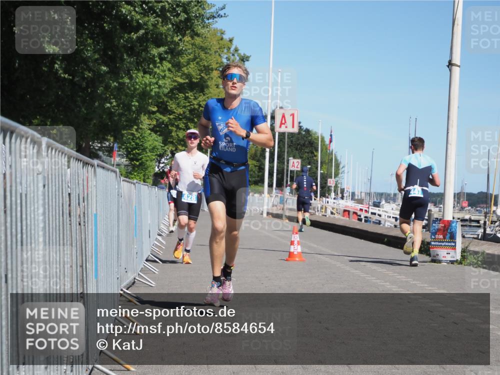 17.08.2025 - KN Förde Triathlon 2025 KatJ http://msf.ph/oto/8584654 17.08.2025 13:27:03 Laufen 403, 428, 433, 439 meine-sportfotos.de