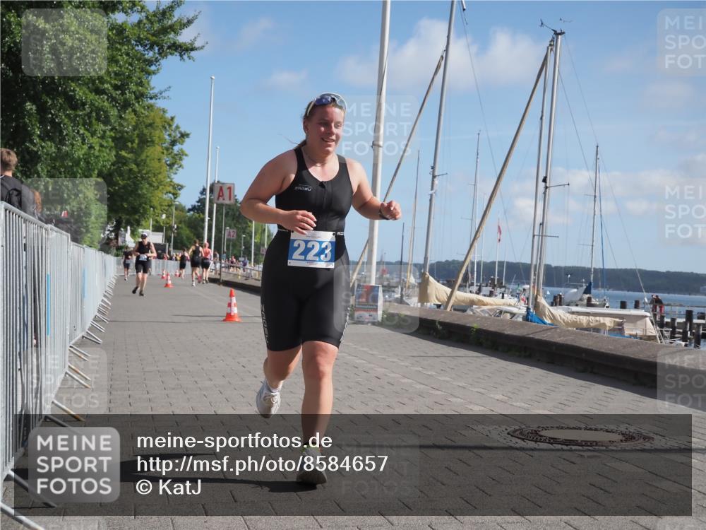 17.08.2025 - KN Förde Triathlon 2025 KatJ http://msf.ph/oto/8584657 17.08.2025 10:33:32 Laufen 223 meine-sportfotos.de