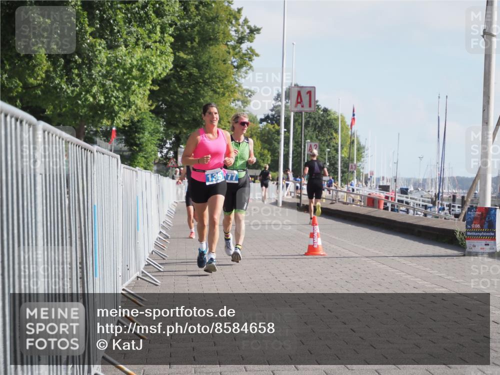 17.08.2025 - KN Förde Triathlon 2025 KatJ http://msf.ph/oto/8584658 17.08.2025 10:09:50 Laufen 135, 177, 204 meine-sportfotos.de