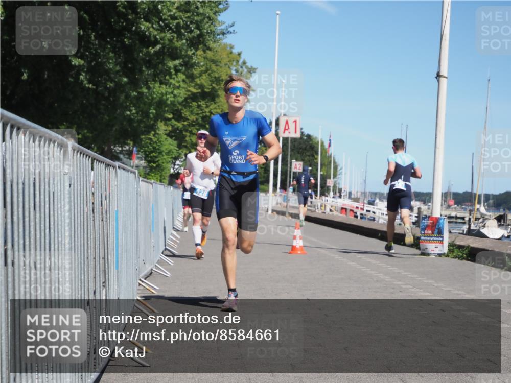 17.08.2025 - KN Förde Triathlon 2025 KatJ http://msf.ph/oto/8584661 17.08.2025 13:27:03 Laufen 403, 428, 433, 439 meine-sportfotos.de
