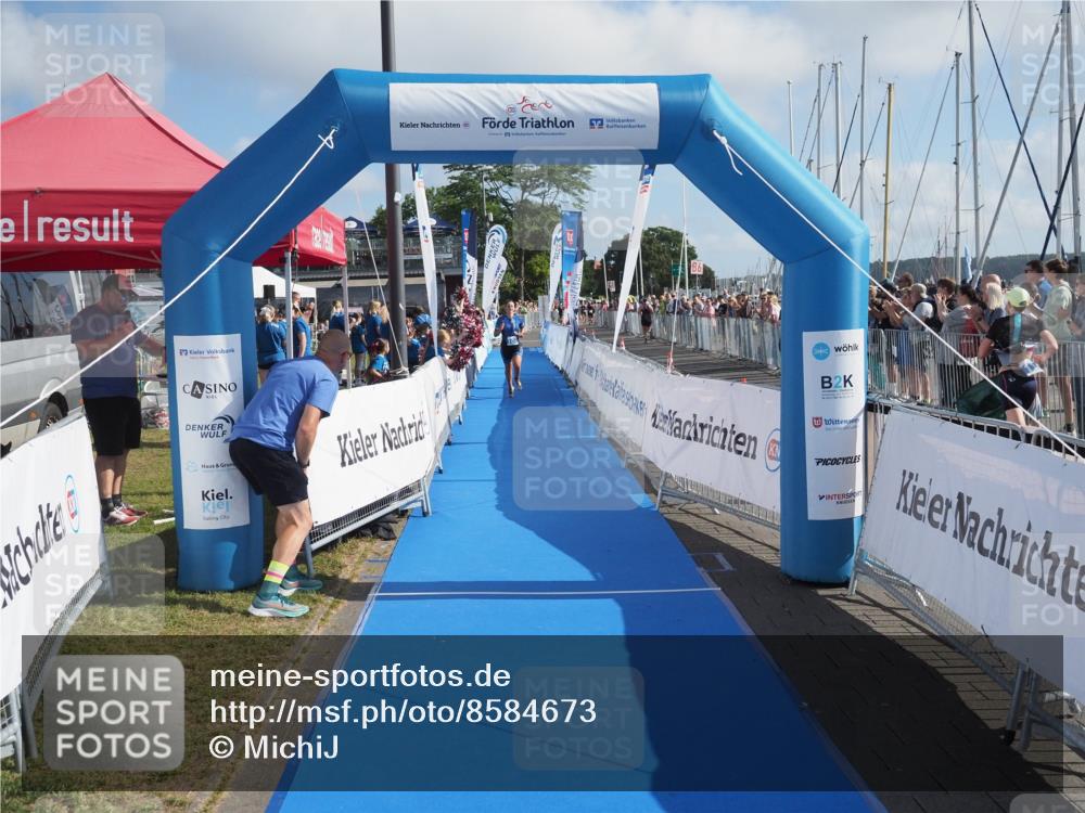 17.08.2025 - KN Förde Triathlon 2025 MichiJ http://msf.ph/oto/8584673 17.08.2025 10:10:29 Laufen 104 meine-sportfotos.de