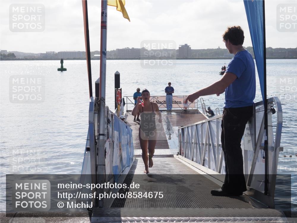 17.08.2025 - KN Förde Triathlon 2025 MichiJ http://msf.ph/oto/8584675 17.08.2025 09:22:51 Schwimmen 246, 249, 234, 249 meine-sportfotos.de