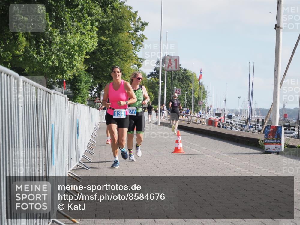 17.08.2025 - KN Förde Triathlon 2025 KatJ http://msf.ph/oto/8584676 17.08.2025 10:09:50 Laufen 135, 177, 204 meine-sportfotos.de