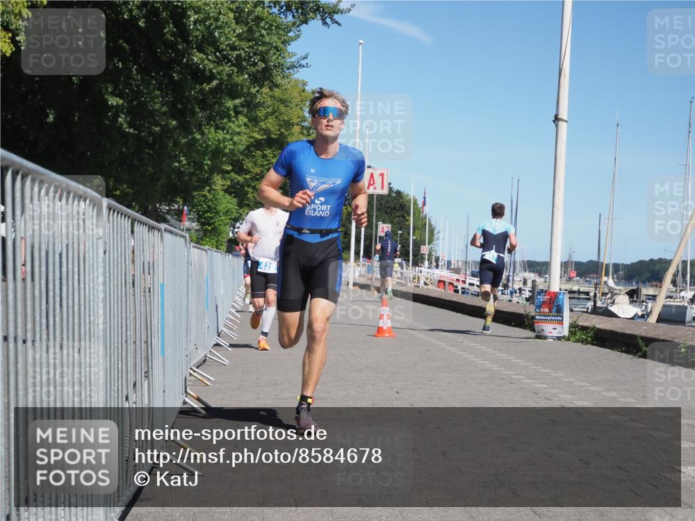 17.08.2025 - KN Förde Triathlon 2025 KatJ http://msf.ph/oto/8584678 17.08.2025 13:27:04 Laufen 403, 428, 433, 439 meine-sportfotos.de