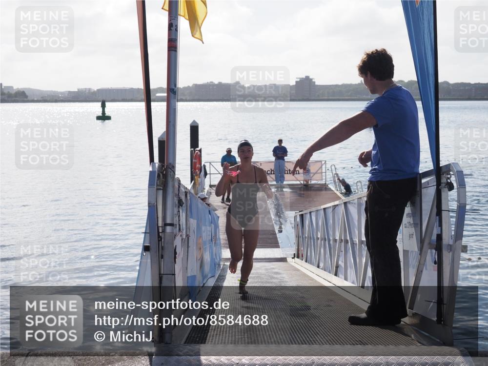 17.08.2025 - KN Förde Triathlon 2025 MichiJ http://msf.ph/oto/8584688 17.08.2025 09:22:52 Schwimmen 246, 249, 234, 249 meine-sportfotos.de