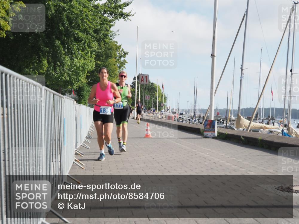 17.08.2025 - KN Förde Triathlon 2025 KatJ http://msf.ph/oto/8584706 17.08.2025 10:09:52 Laufen 135, 177, 204 meine-sportfotos.de
