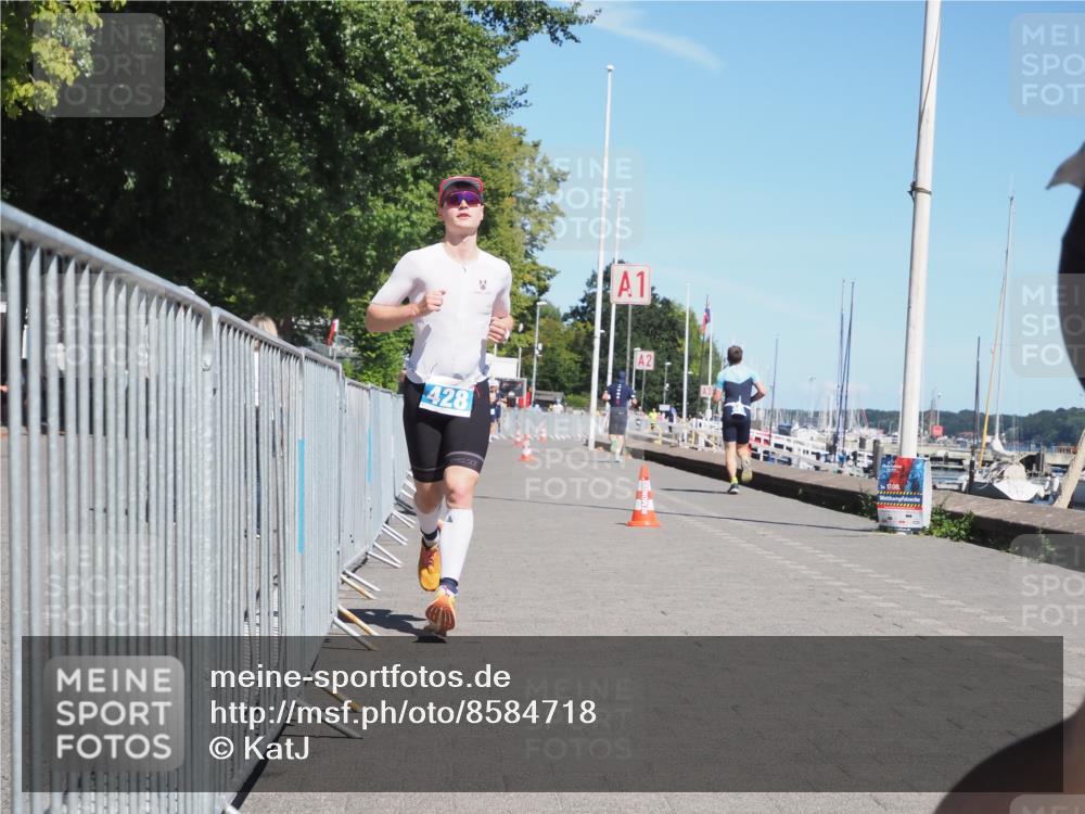 17.08.2025 - KN Förde Triathlon 2025 KatJ http://msf.ph/oto/8584718 17.08.2025 13:27:06 Laufen 403, 428, 433 meine-sportfotos.de