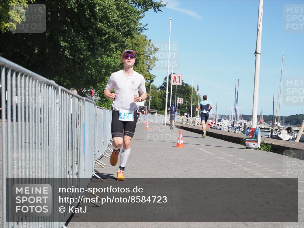 17.08.2025 - KN Förde Triathlon 2025 KatJ http://msf.ph/oto/8584723 17.08.2025 13:27:06 Laufen 403, 428, 433 meine-sportfotos.de
