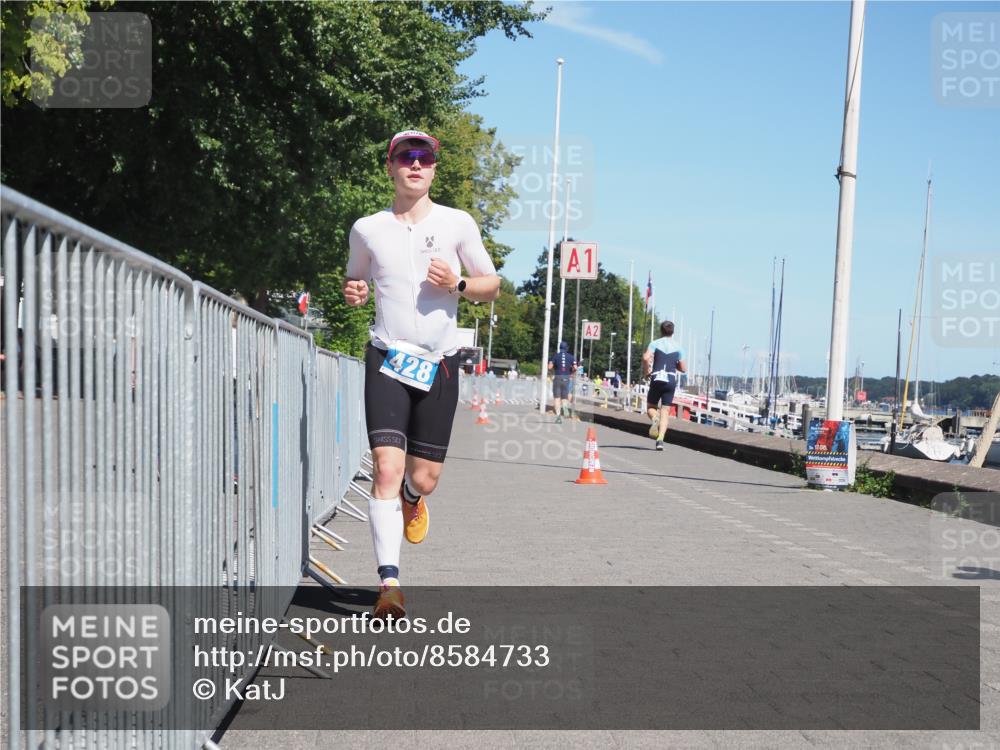 17.08.2025 - KN Förde Triathlon 2025 KatJ http://msf.ph/oto/8584733 17.08.2025 13:27:06 Laufen 403, 428, 433 meine-sportfotos.de