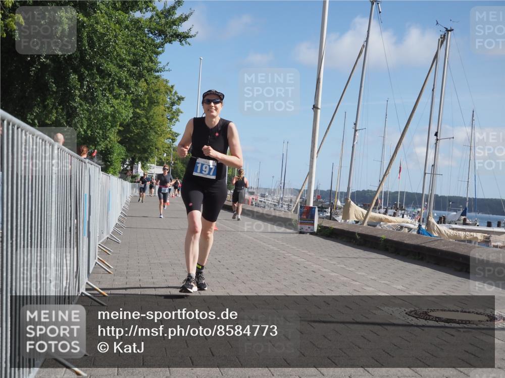 17.08.2025 - KN Förde Triathlon 2025 KatJ http://msf.ph/oto/8584773 17.08.2025 10:33:43 Laufen 197, 210 meine-sportfotos.de
