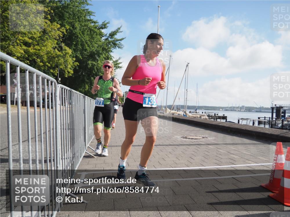 17.08.2025 - KN Förde Triathlon 2025 KatJ http://msf.ph/oto/8584774 17.08.2025 10:09:55 Laufen 135, 177, 204 meine-sportfotos.de