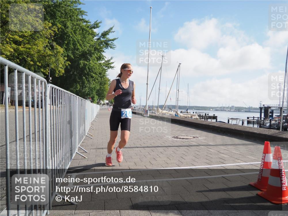 17.08.2025 - KN Förde Triathlon 2025 KatJ http://msf.ph/oto/8584810 17.08.2025 10:09:57 Laufen 135, 177, 204 meine-sportfotos.de