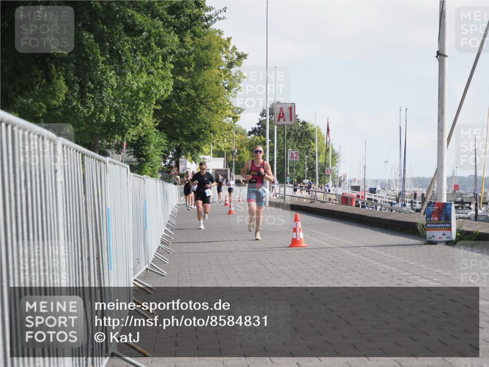 17.08.2025 - KN Förde Triathlon 2025 KatJ http://msf.ph/oto/8584831 17.08.2025 10:10:18 Laufen 121, 228 meine-sportfotos.de