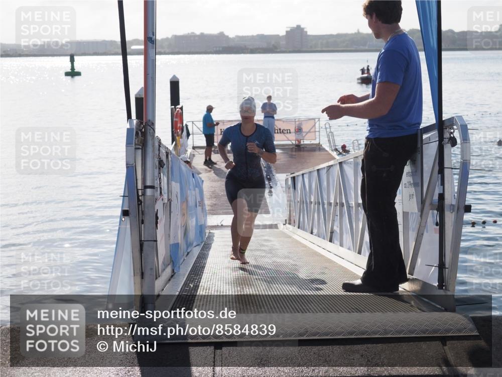 17.08.2025 - KN Förde Triathlon 2025 MichiJ http://msf.ph/oto/8584839 17.08.2025 09:23:03 Schwimmen 234, 249, 225, 234, 237 meine-sportfotos.de