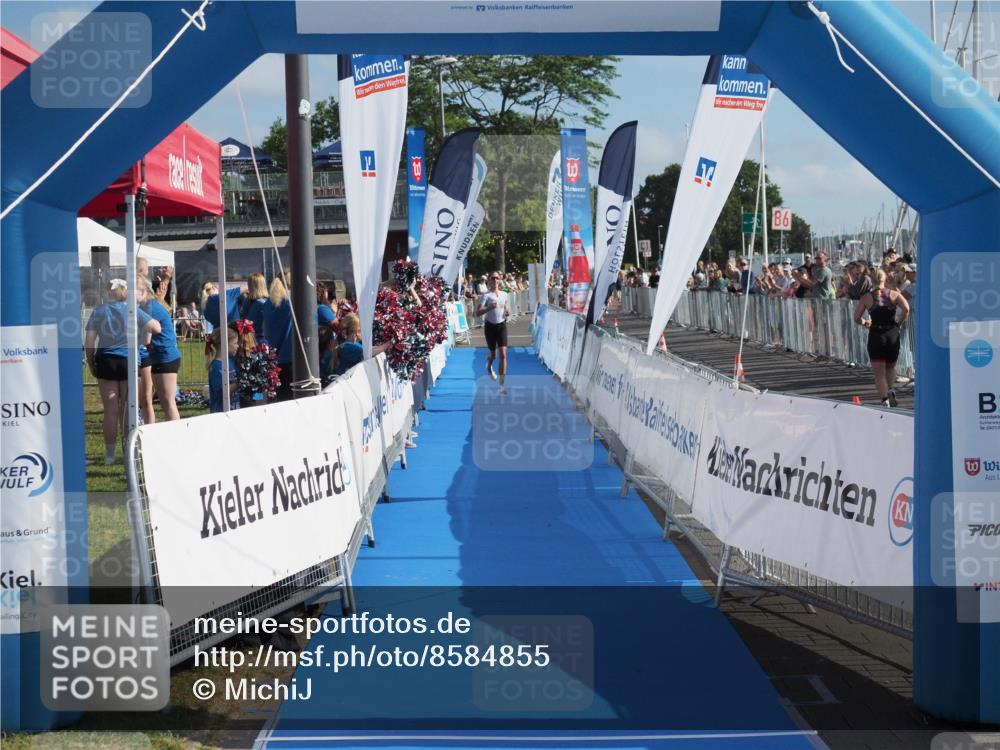 17.08.2025 - KN Förde Triathlon 2025 MichiJ http://msf.ph/oto/8584855 17.08.2025 10:11:01 Laufen  meine-sportfotos.de