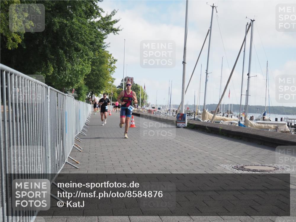 17.08.2025 - KN Förde Triathlon 2025 KatJ http://msf.ph/oto/8584876 17.08.2025 10:10:20 Laufen 121, 228 meine-sportfotos.de
